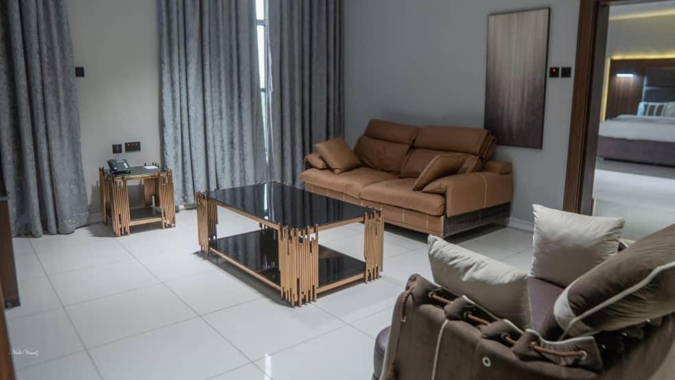 Gravity Hotels By Ace Owerri Esterno foto